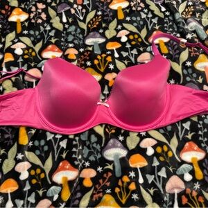 38D Victoria Secret Bra